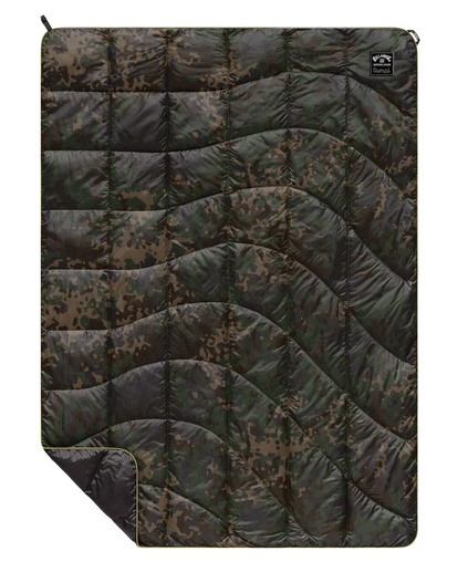 BILLABONG Rumpl A/Div NanoLoft® Puffy Travel Blanket CAMO 1 BILLABONG Rumpl A/Div NanoLoft® Puffy Travel Blanket CAMO
